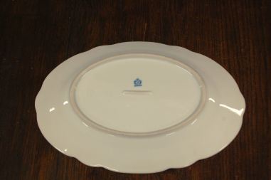 (n-7647) Bavaria Winterling õlelillemustriga ovaalne vaagen