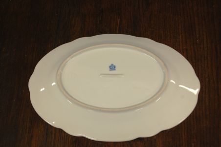 (n-7647) Bavaria Winterling õlelillemustriga ovaalne vaagen