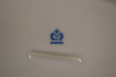 (n-7647) Bavaria Winterling õlelillemustriga ovaalne vaagen