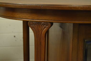 (L-757) Ovaalne kummut või laud