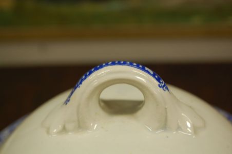 (n-7655) Sinise dekooriga uhke tirin