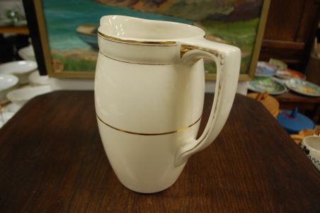 (n-7660) Boch Freres la Louviere, suur kann