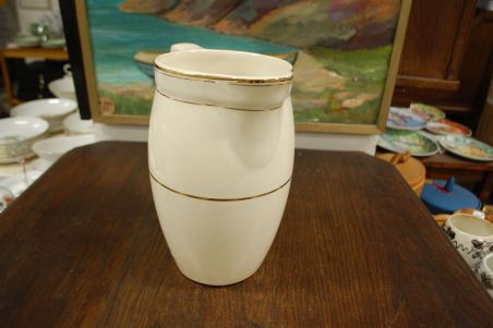 (n-7660) Boch Freres la Louviere, suur kann