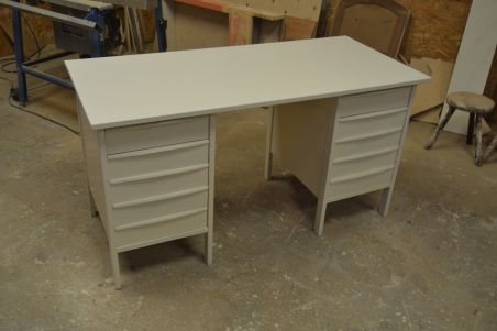 (L-761) Valge retro kirjutuslaud