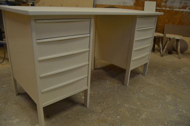 (L-761) Valge retro kirjutuslaud