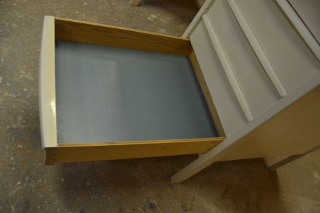 (L-761) Valge retro kirjutuslaud