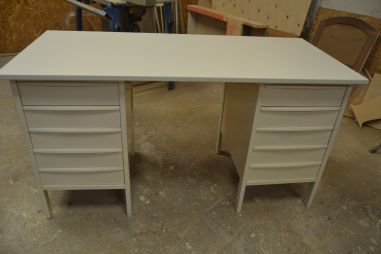 (L-761) Valge retro kirjutuslaud