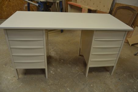 (L-761) Valge retro kirjutuslaud