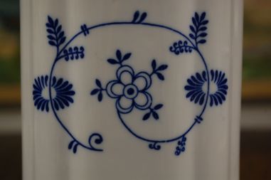 (n-7665) Õlelille mustriga suur toos "Tee"