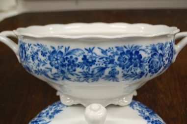 (n-7670/2) Bavaria Seltmann Weiden, Theresia Heimatland, tirin