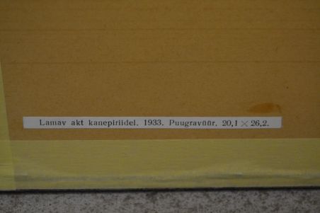 (P-1112) Viiralti trükirepro - Lamav akt kanepiriidel