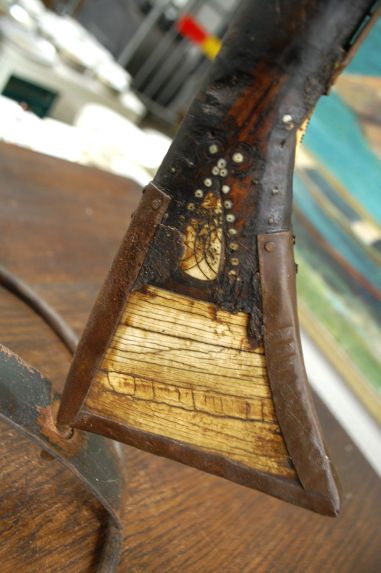 (6-950) Vanast püssist tehtud põrandalamp