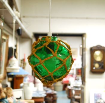 (n-7681) Roheline klaasmunast lamp 2