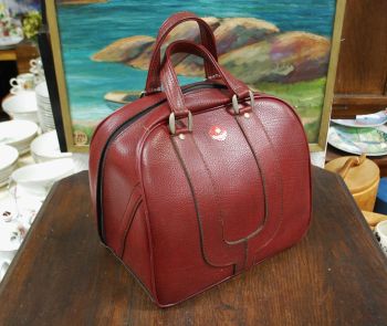 (n-2500) Columbia 300, vana punane bowlingukuul nr 2P65871 kotis