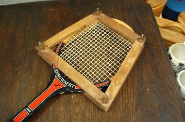 (n-7013) Snauwaert, vana pressraamis tennisereket (junior)