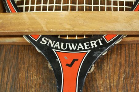 (n-7013) Snauwaert, vana pressraamis tennisereket (junior)