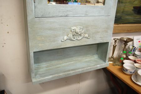 (L-773) Suur peegliga seinakapp