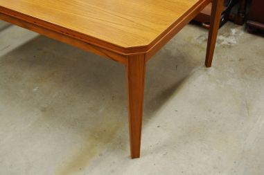 (L-775) Suur tiik diivanilaud