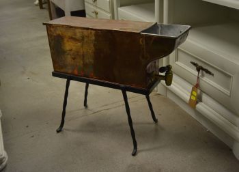 (n-6100/1) Metallist kraaniga veenõu