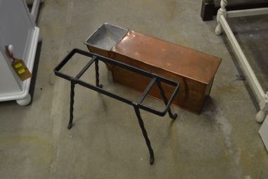 (n-6100/1) Metallist kraaniga veenõu