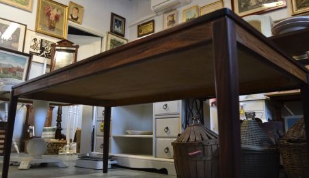 (L-783) Roosipuu spooniga diivanilaud, Ulferts HJO, Sweden