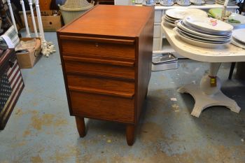 (L-784) Sahtlitega tiigispooniga retro kapp, kartoteegi kapp 2