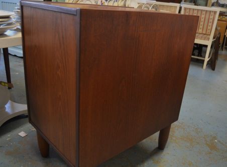 (L-784) Sahtlitega tiigispooniga retro kapp, kartoteegi kapp