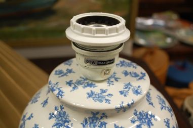 (n-7672) Laura Ashley, lilleline laualamp