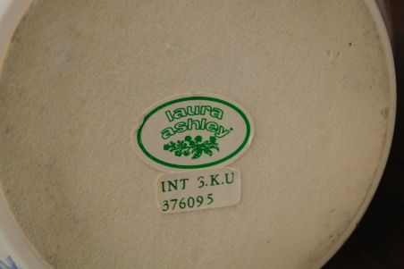 (n-7672) Laura Ashley, lilleline laualamp