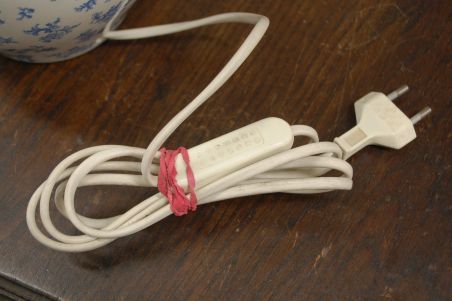 (n-7672) Laura Ashley, lilleline laualamp