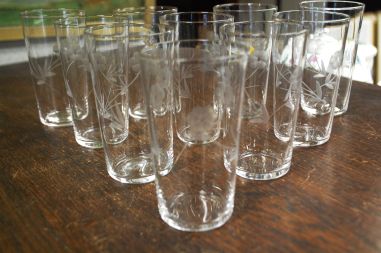 (L-804) Lillemustriga lõigatud klaasid, 10tk