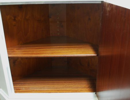 (L-811) Valge nurgakapp