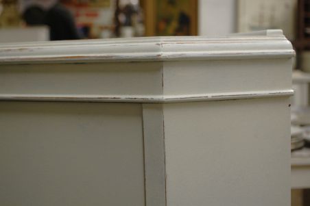 (L-811) Valge nurgakapp