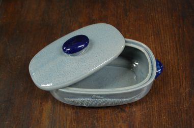 (n-7702) Marzi & Remy, kala tirin / heeringanõu