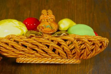 (n-7704) Keraamiline puuviljakorv