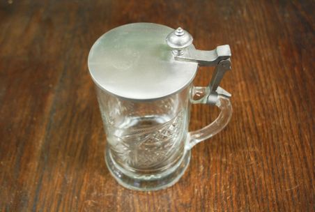 (n-7706) Rastal,  metallkaanega õllekann Bitburger Pils