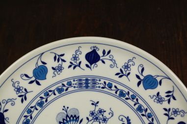 (n-7715) Ingres Weiss Form Marienbad, sibulamustriga suur ümar tordivaagen