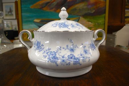 (n-7719) Bavaria Winterling Kirschenlamitz, lilleline suurem tirin