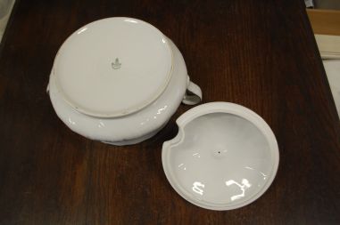 (n-7719) Bavaria Winterling Kirschenlamitz, lilleline suurem tirin