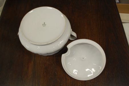 (n-7719) Bavaria Winterling Kirschenlamitz, lilleline suurem tirin