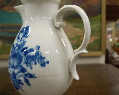 (n-7737/5) Villeroy & Boch Heinrich Lauenstein, kohvikann ja suhkrutoos, komplekt