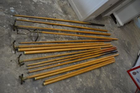 (n-7742) Snuukri või piljardi kiide ja tarvikute komplekt , 16 detaili