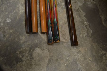 (n-7742) Snuukri või piljardi kiide ja tarvikute komplekt , 16 detaili