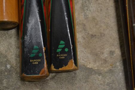 (n-7742) Snuukri või piljardi kiide ja tarvikute komplekt , 16 detaili