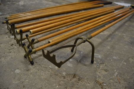 (n-7742) Snuukri või piljardi kiide ja tarvikute komplekt , 16 detaili