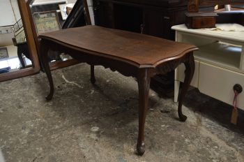 (n-7752) Ruudumustriga diivanilaud