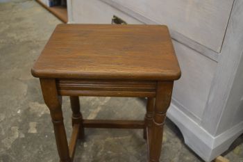 (n-7768) Väiksem lauake, pink 2