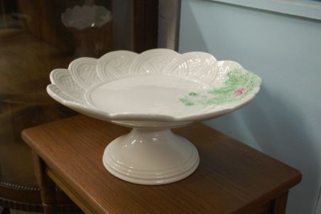 (n-7769) Kõrgel jalal koogivaagen