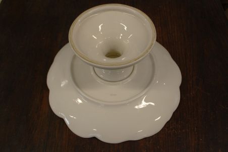 (n-7769) Kõrgel jalal koogivaagen