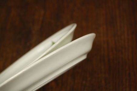 (n-7775) Ditmar Urbach, vaarikatega taldrikud, 2tk